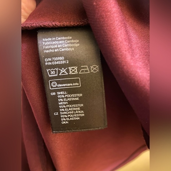 H&M Divided Womens Size 6 Maroon Skater Dress - Picture 2 of 8